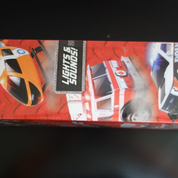 Maxx Action 3-Pack Fire & Rescue Die-Cast Vehicle Set for 3+ Years old New - Picture 7 of 11